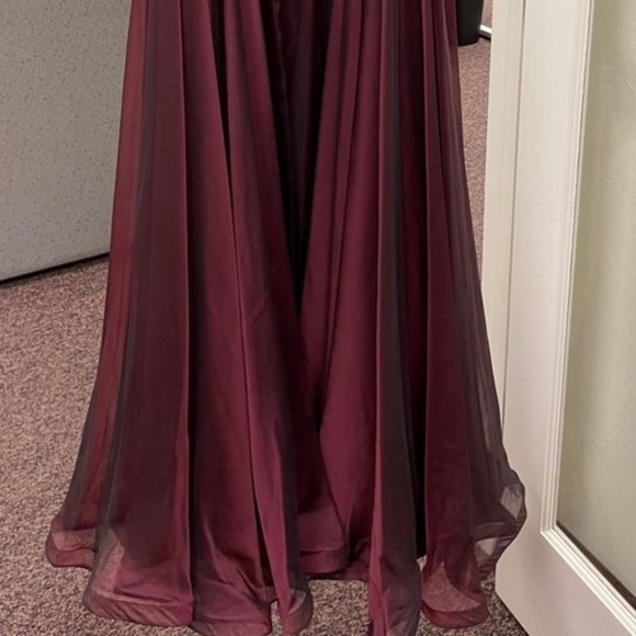 La Femme 28611SC Pleated Ornate Chiffon High Slit Prom Dress Size 8 - Picture 4 of 7
